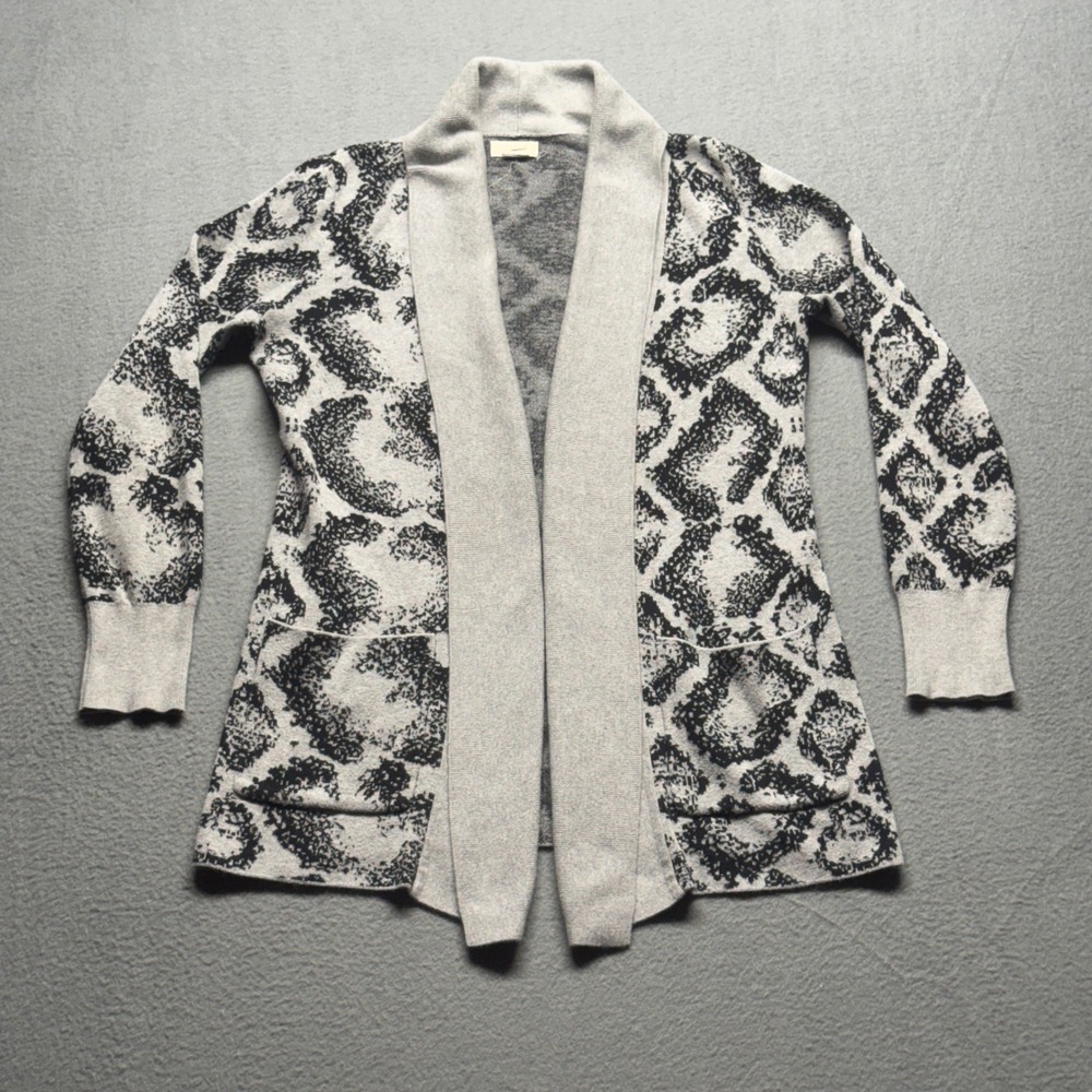 Kaisley Animal Print Cardigan Sweater Womens Medium Grey Black Cotton Open Front